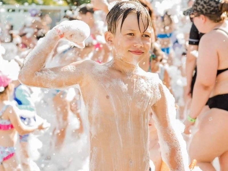 МЫ ТЕБЯ СФОТКАЛИ, И ЭТО УЖЕ В ИНТЕРНЕТЕ