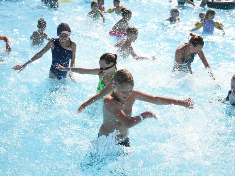Летний бассейн для детей и взрослых